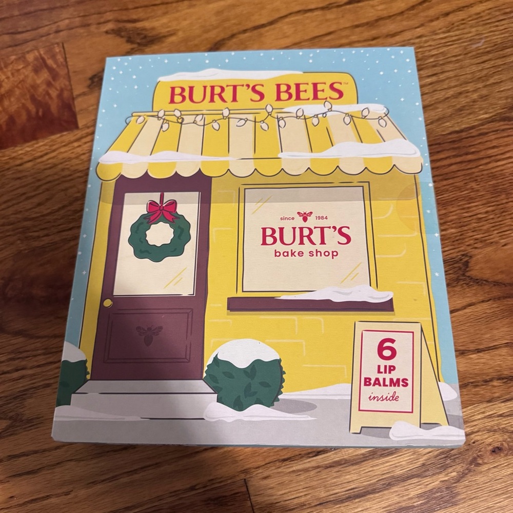 NEW Burt’s Bees Bake Shop Lip Balm Set of 6 Lip Balms